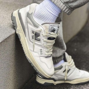 New Balance 550
